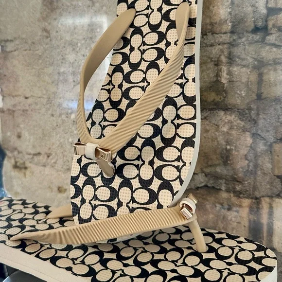 Coach Amel Signature C Thong Sandals in a black and beige colorway. - Picture 6 of 7